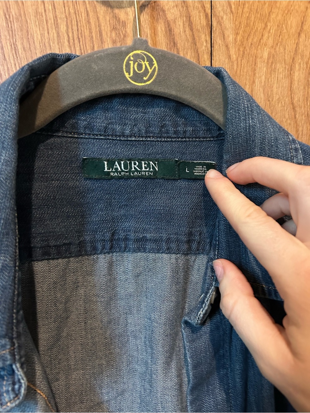 Lauren Ralph Lauren Women’s Blue Denim Button-Up Shirt 100% Cotton Size Large - Picture 3 of 8